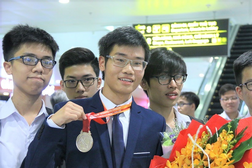 Những điều đặc biệt của các chàng trai Vàng Olympic Hóa học