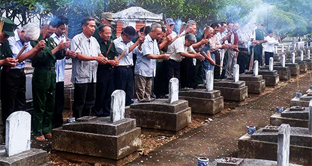 Vang mãi khúc tráng ca Việt - Lào