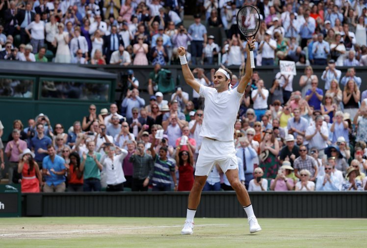 Federer bật khóc vì kỷ lục, U15 Việt Nam sớm vào bán kết