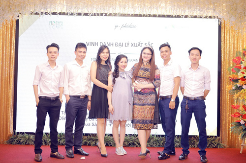 Vinh danh đại lý xuất sắc team Ngoan Thạo - Biocosmetics