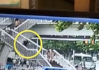 Người phụ nữ thiệt mạng vì mải xem điện thoại khi xuống cầu thang