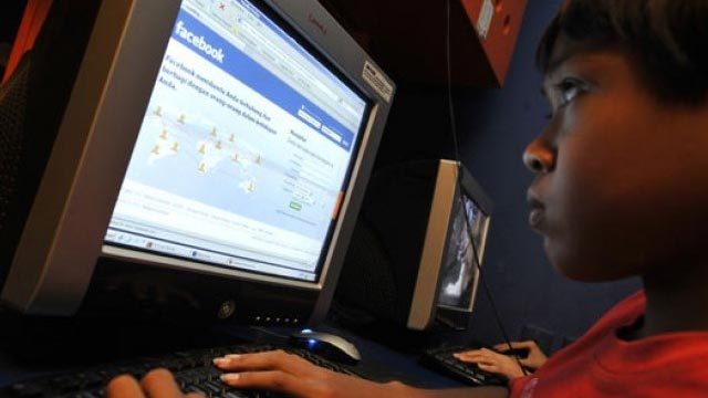 Pakistan gây sức ép với Facebook