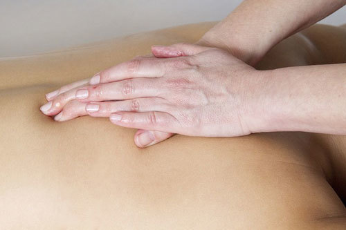 Massage tốt cho người bệnh lupus ban đỏ như thế nào?