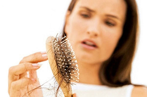 Nguyên nhân rụng tóc đỉnh đầu ở nam giới và cách điều trị