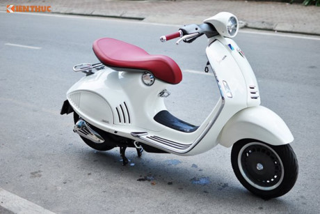 Dân chơi Hà Nội 'thét giá' Vespa 946 hơn 200 triệu đồng