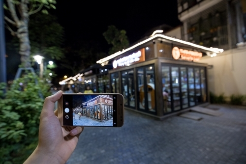 Đi đâu chụp ảnh check-in phố đêm Hà Nội?