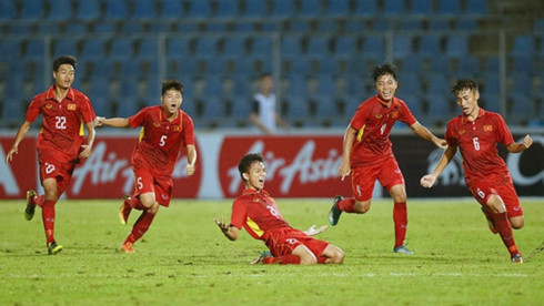 Hạ Australia, U15 Việt Nam chạm trán U15 Thái Lan ở chung kết
