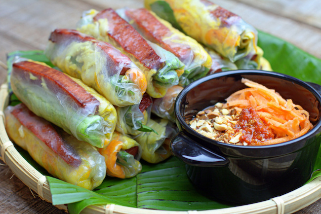 9 món ăn vặt 'thần thánh' ngon tuyệt ở Sài Gòn