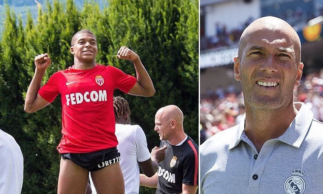 Sợ MU, Real mua Mbappe đắt gấp đôi Ronaldo