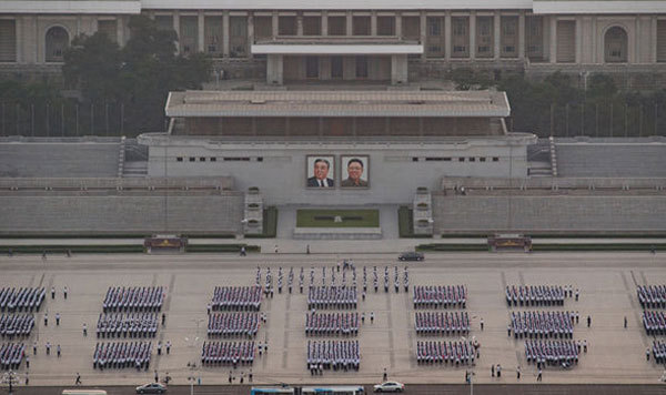 Triều Tiên dọa tấn công hạt nhân nếu Mỹ lật đổ Jong Un