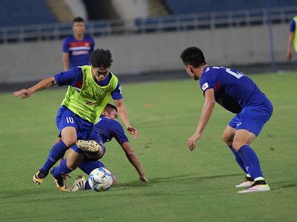 Công Phượng rạng rỡ, say mê 