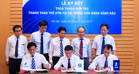 Từ 1/8, mua xăng dầu bằng thẻ ATM