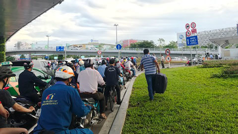 'Không thể giải quyết triệt để kẹt xe ở Tân Sân Nhất'