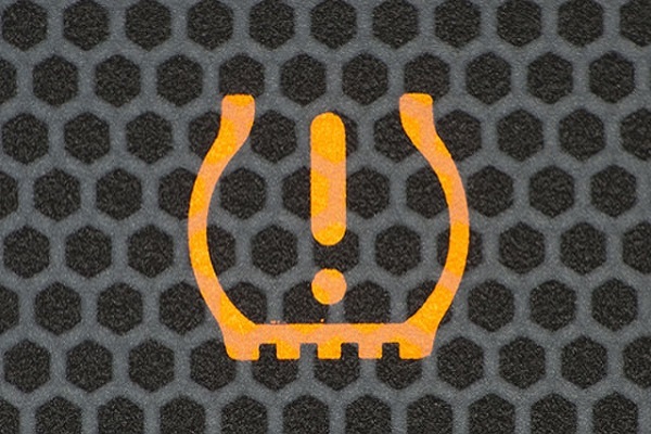 Xuất hiện tín hiệu này tài xế phải kiểm tra lốp ngay để tránh tai nạn
