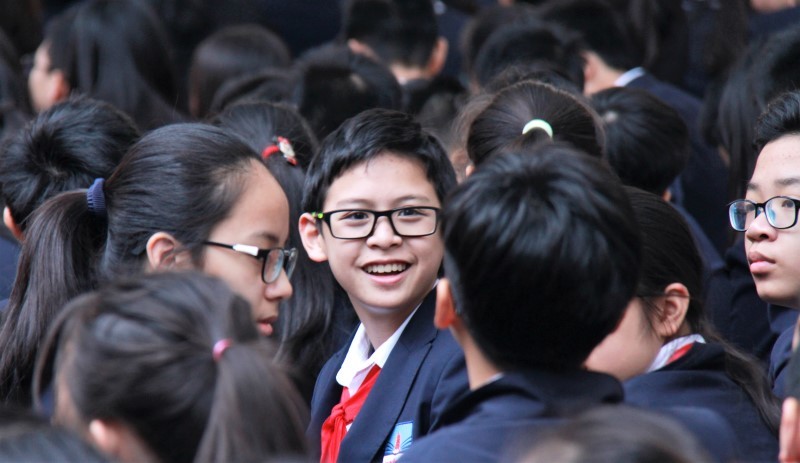 Thông qua Chương trình giáo dục phổ thông tổng thể