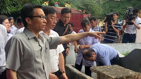 Phó Thủ tướng vào ổ dịch sốt xuất huyết tìm bọ gậy