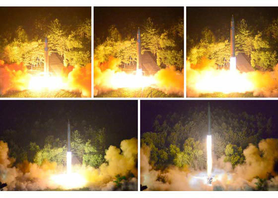 Khoảnh khắc tên lửa liên lục địa Triều Tiên rời khỏi bệ phóng