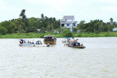 Chìm tàu 2 mẹ con mất tích: Bất ngờ lời khai thuyền trưởng sà lan