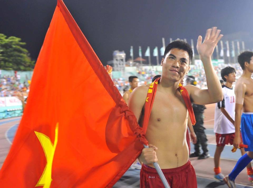 Tuyển thủ lỡ SEA Games nhờ đồng đội 