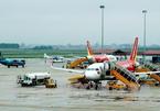 Nhiều chuyến bay không thể hạ cánh ở sân bay Nội Bài