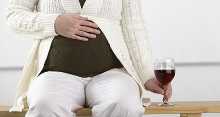 Không muốn con sinh ra bị dị tật, mẹ bầu cần tuyệt đối tránh 4 việc này