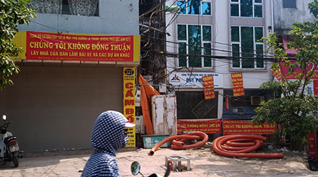 Trăm hộ dân Hà Nội phản đối thu đất làm bãi đỗ xe