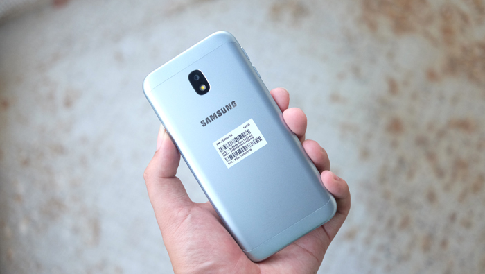 Trên tay Galaxy J3 Pro: Lựa chọn mới trong tầm giá 5 triệu đồng