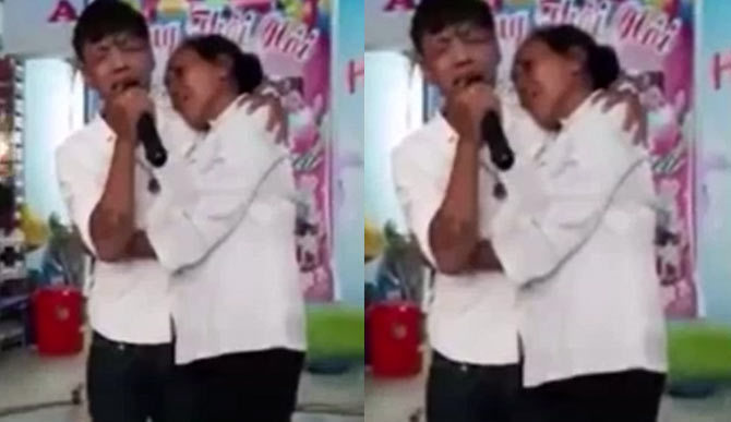 Chàng trai hát tặng mẹ khiến người nghe nghẹn ngào