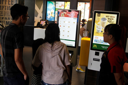 Đã có ki ốt chọn món tự động McDonald's ở Việt Nam