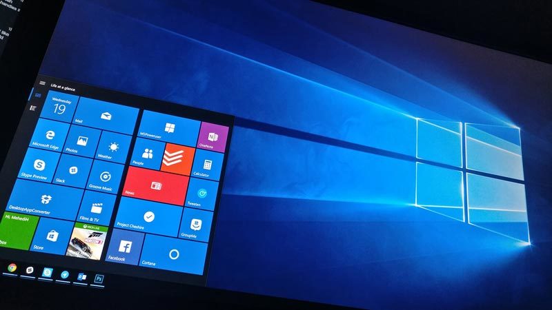 Microsoft từ bỏ tham vọng smartphone, tập trung phát triển AI