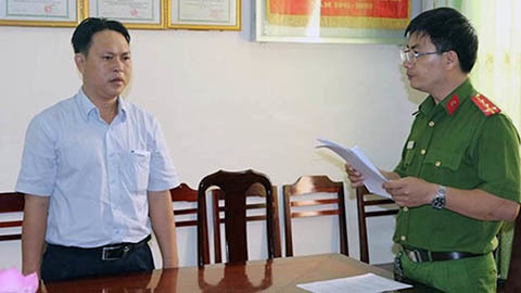 Khai trừ Đảng 7 thanh tra giao thông ăn hối lộ tiền tỉ