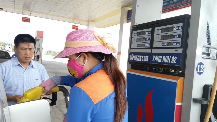 Thuế xăng dầu Việt Nam thấp hơn Mỹ và Lào