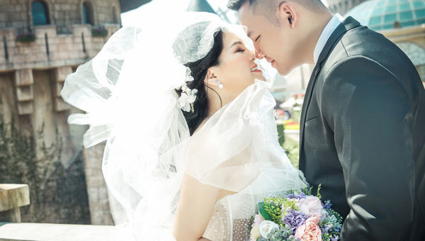 Đám cưới mơ ước của cặp vợ chồng sinh con trên đất Mỹ