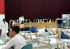 Sốt xuất huyết 19 người chết: Trưng dụng hội trường, BS ngồi hành lang