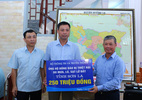 Bộ TT&TT thăm, tặng quà đồng bào bị thiệt hại do mưa lũ tại Mường La