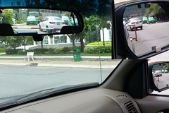 Cách chỉnh gương để 'thoát' điểm mù khi lái xe ô tô