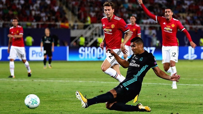 MU 1-2 Real: MU thua Real vì trọng tài mờ mắt?