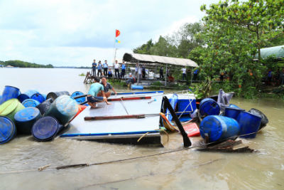 Truy tố 2 người vụ chìm tàu 2 mẹ con tử vong trên sông Sài Gòn