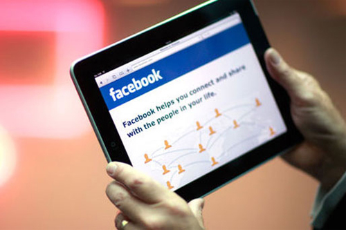 Diễn đàn: Mạng xã hội đang tha hoá hành vi sống của chúng ta?