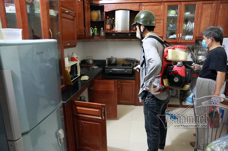 Hà Nội sẽ cưỡng chế nhà hoang, phun thuốc diệt muỗi