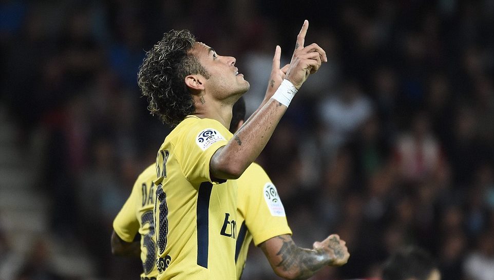 Neymar nổ súng trận ra mắt, PSG thắng tưng bừng