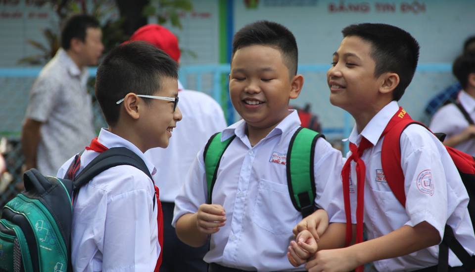 Học sinh TP.HCM bỡ ngỡ ngày tựu trường