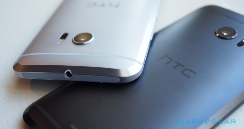 HTC lỗ thê thảm 9 tháng liên tiếp, càng bán càng lỗ