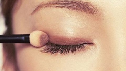 4 nguyên tắc cơ bản giúp đôi mắt thu hút mọi ánh nhìn