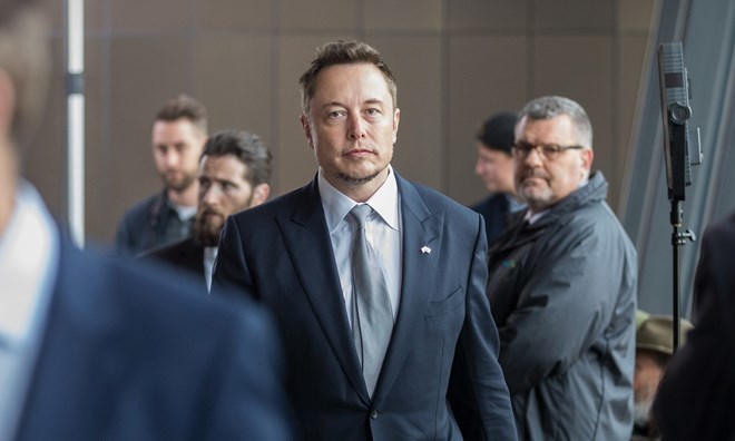 Elon Musk tái cảnh báo về mối nguy hiểm của trí tuệ nhân tạo