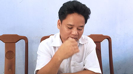 Cả nhà làm quan: Quan hệ ngoài luồng, Chủ tịch xã vẫn tại vị