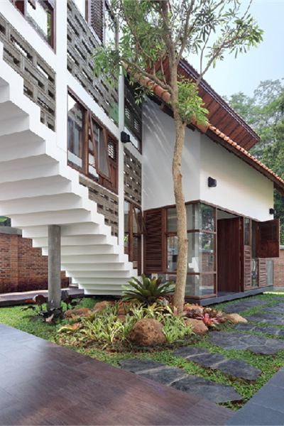 20170815111938 nha ngoi 13%20[400x600] - Nh&agrave; ng&oacute;i đẹp xuất sắc ph&aacute; bỏ định kiến về kiểu nh&agrave; truyền thống