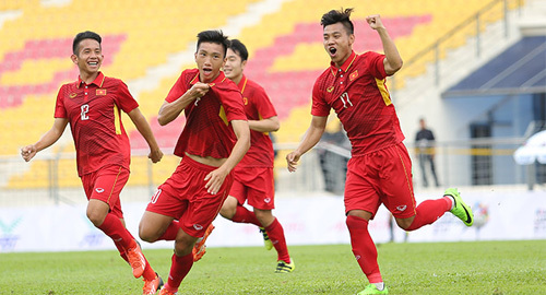 Văn Hậu ghi bàn thứ 2