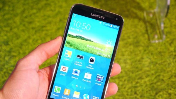 Galaxy S5 nguyên vẹn sau khi rơi từ độ cao hơn 300m