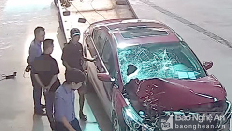 Cán bộ ngân hàng lái ô tô đâm cháu bé tử vong rồi xóa hiện trường